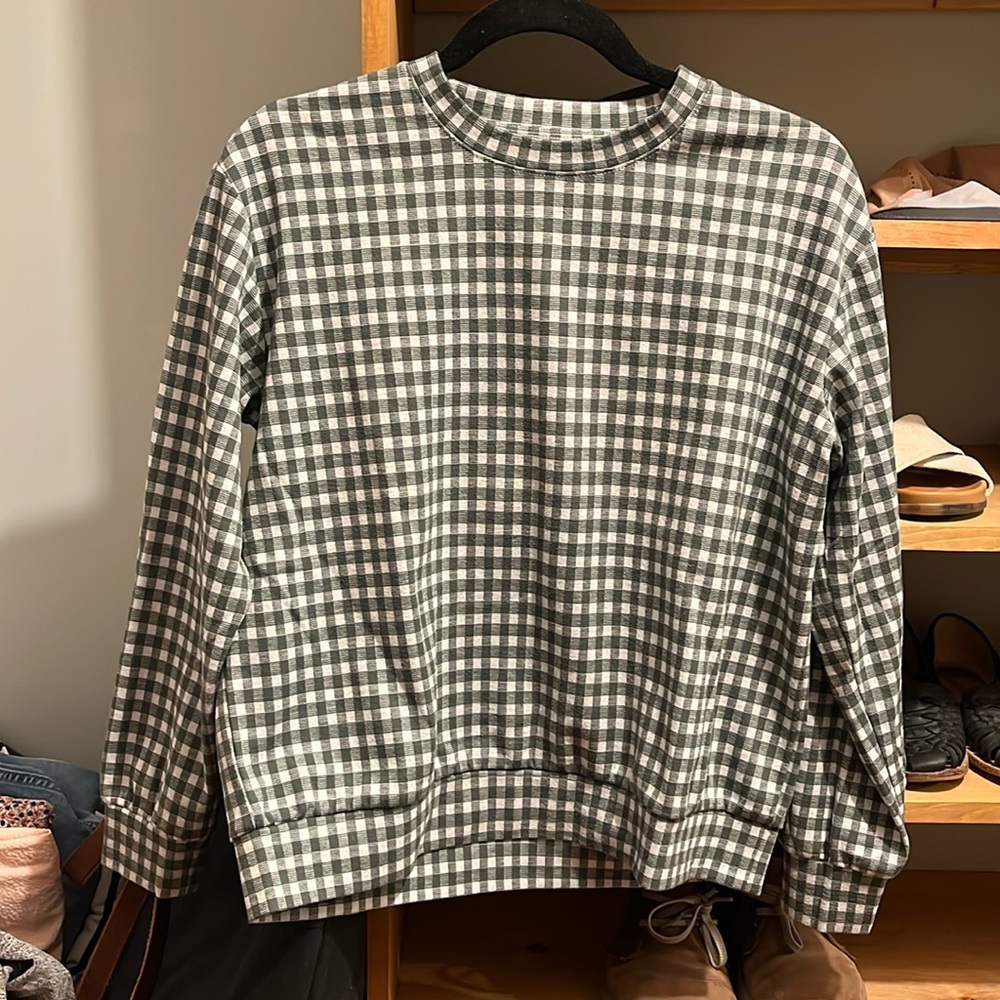 Lou & Grey sweatshirt